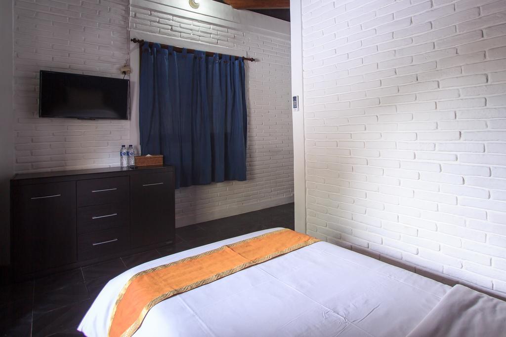 Rabasta Kuta Beach Inn Екстер'єр фото